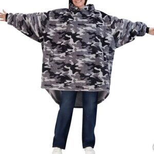 The Wayy Camo Black/Gray Hoodie